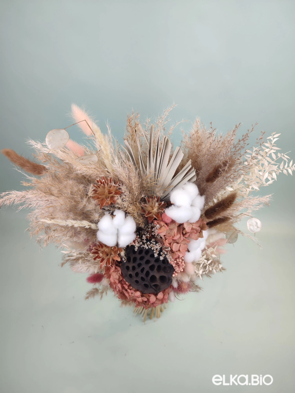 Стабилизированный букет с лотосом, гортензией,  пампасной травой и хлопком А183-B114