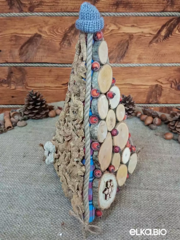 Настольная декоративная елка с натуральным декором Пирамида Т91-В50