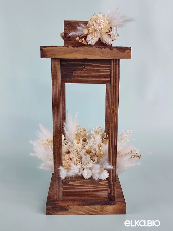 Композиция с белыми цветами в кашпо А157-B108