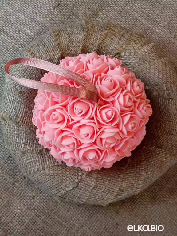 Декоративный шар из цветов Розовые розы М12-В20