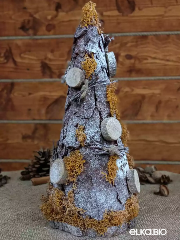 Настольная новогодняя елка из коры и мха Взрыв креатива Т9-В11