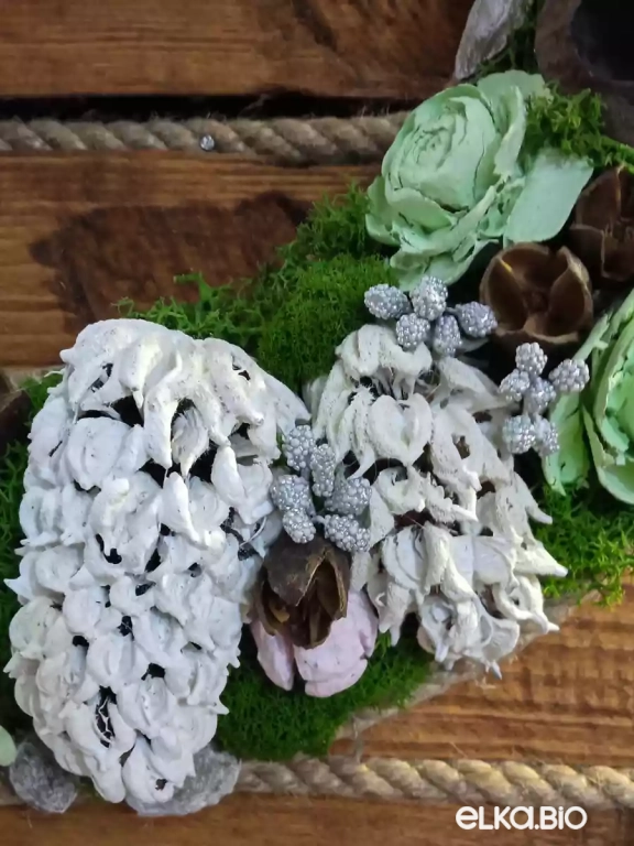 Венок декоративный Нежность бакули Ю3-В17