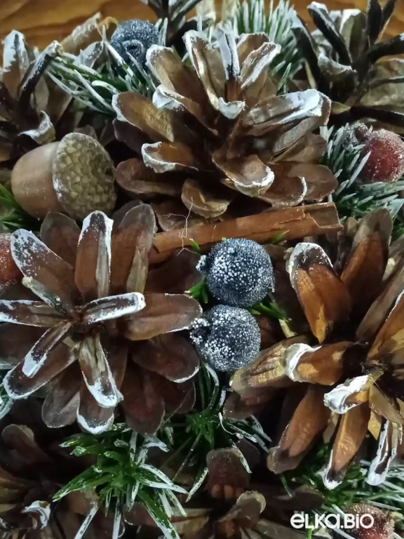 Декоративный шар из хвои и шишек сосны Ежик в тумане Т65-В31
