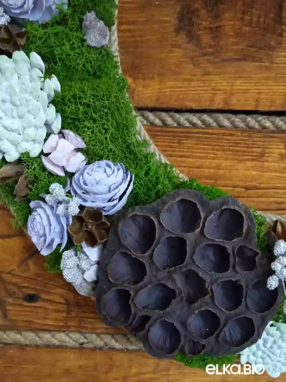 Венок декоративный Нежность бакули Ю3-В17