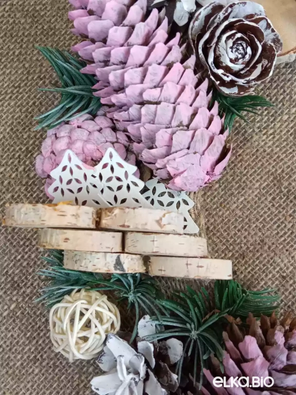 Венок декоративный из еловых шишек и ливанского кедра Детский сон А16-В16