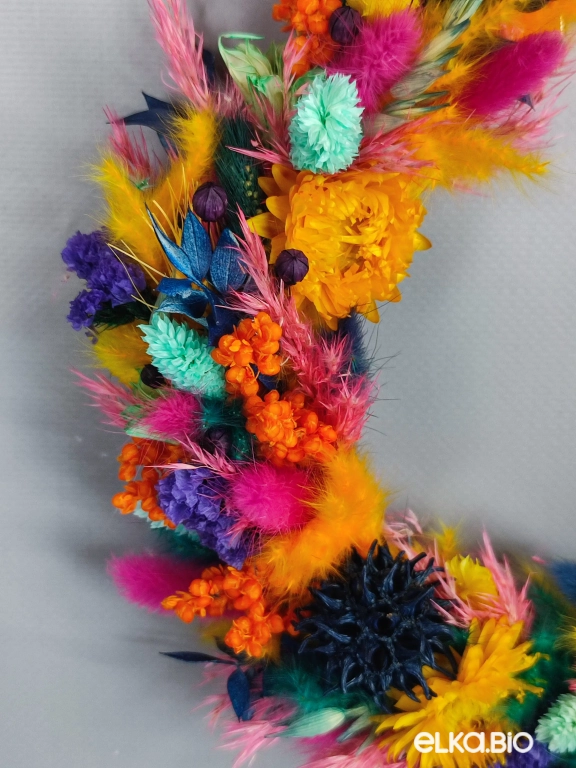Венок из разноцветных сухоцветов Б77-B106