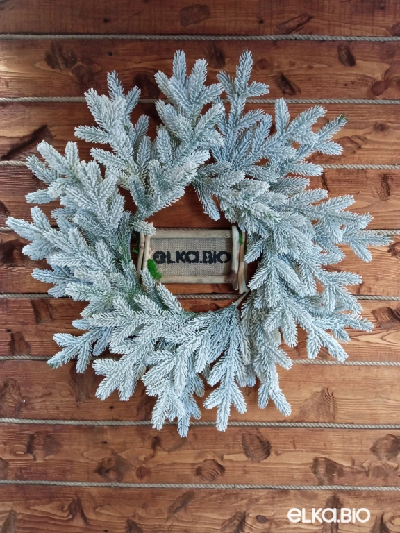 Рождественский венок Еловый в снегу 70 см-В524 Рождественский венок Еловый в снегу 70 см-В524