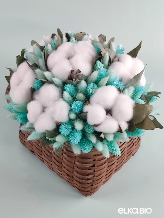 Композиция из хлопка и голубого лагуруса А140-B104