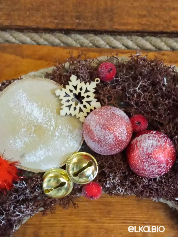 Декоративный венок из спилов и мха Шоколадный блюз Ю21-В48