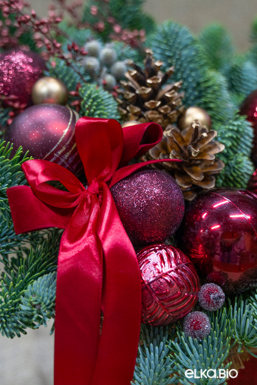 Композиция из пихты Нобилис Королева Виктория К15