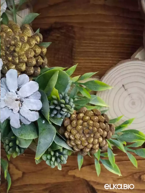 Венок декоративный из спилов сосны Весенняя опушка А3-В18