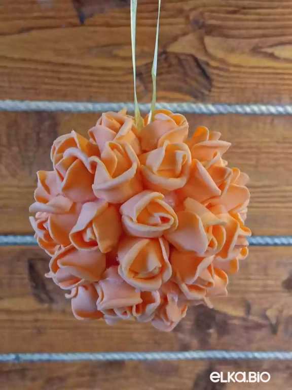 Декоративный шар из цветов Чайная роза М11-В20