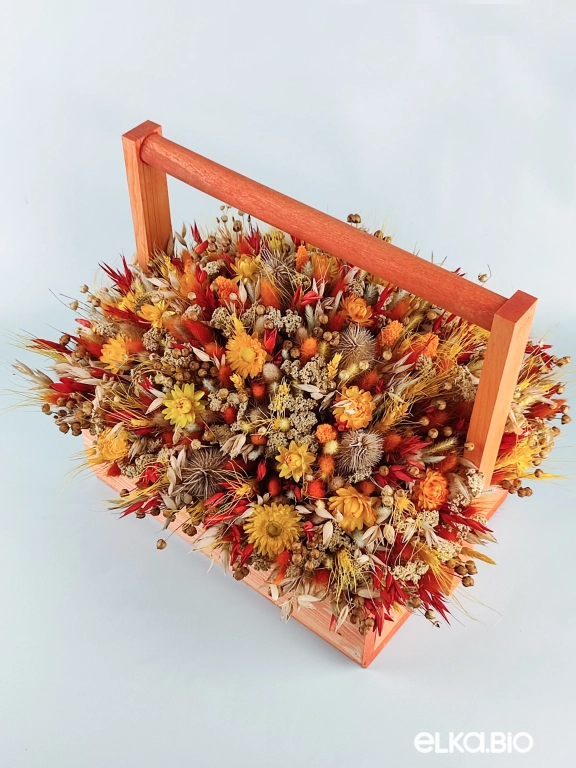 Композиция из сухоцветов в большом ящике Т151-B103
