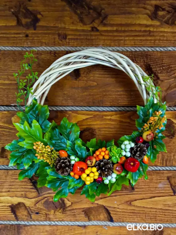 Декоративный венок из лозы Осенний вальс А75-В48 Декоративный венок из лозы Осенний вальс А75-В48