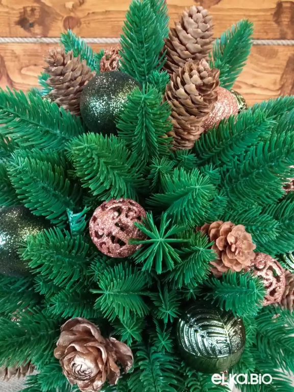 Настольная композиция из хвои и шаров Медная Т107-В85