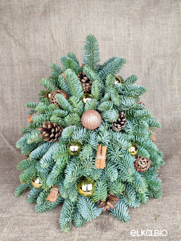 Настольная елка из веток пихты Нобилис Золотая помпушка Ю36-В700