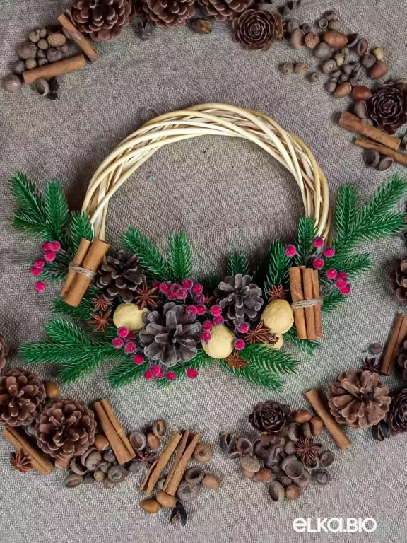 Венок декоративный из лозы Ароматы бадьяна Ю1-В14 Венок декоративный из лозы Ароматы бадьяна Ю1-В14