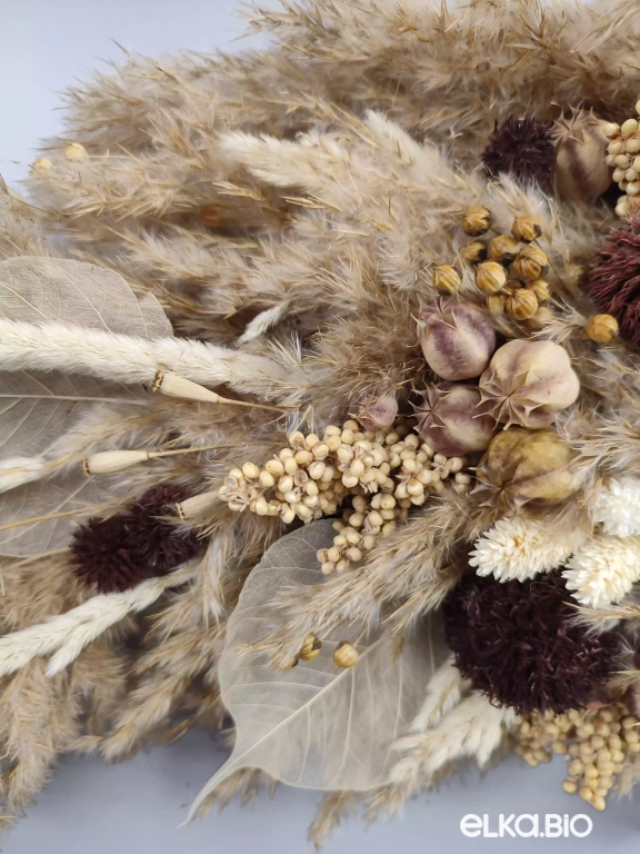 Композиция на стену из лотоса и сухоцветов Ю58-B101