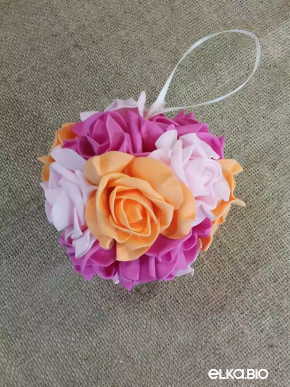 Шар из фоамирановых цветков Нежные осколки А45-В40