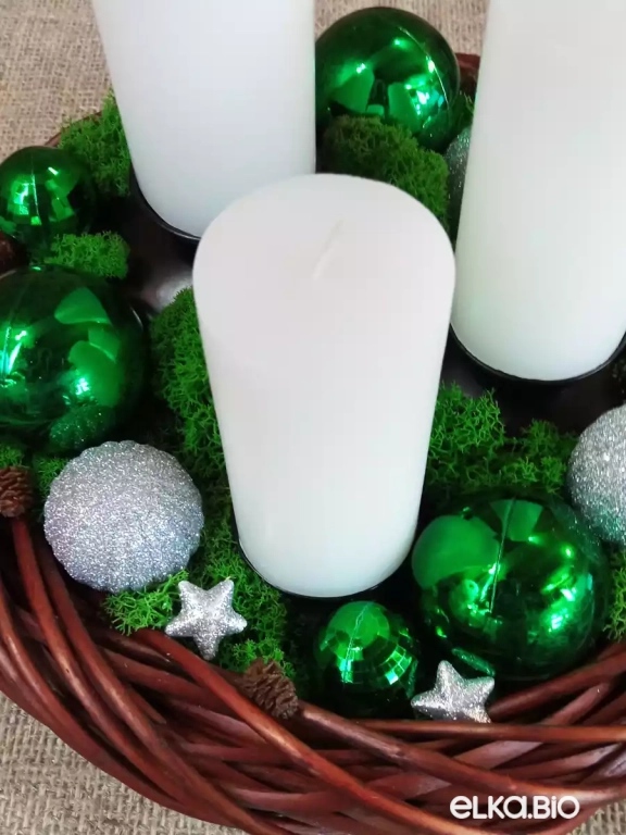 Новогодняя композиция с 3-мя свечами Таежный уют Ю28-В46