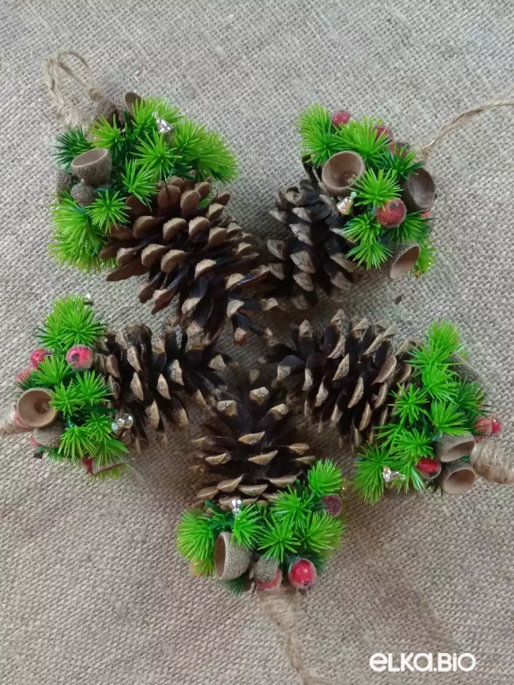 Набор шишек с декором Хвоинки А74-В57