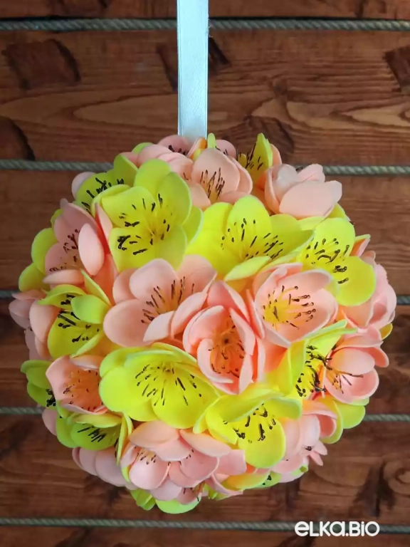 Декоративный шар из цветов Цветочное настроение М23-В26