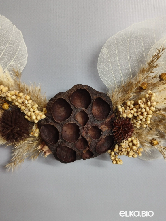 Венок с лотосом и сухоцветами Ю57-B100