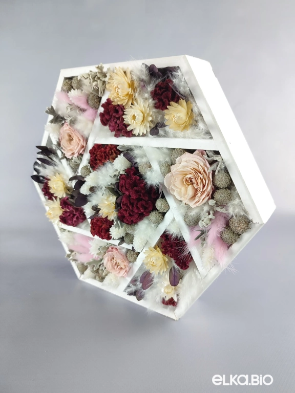 Настольная композиция в из гелихризума и роз Ю68-B101 Настольная композиция в из гелихризума и роз Ю68-B101