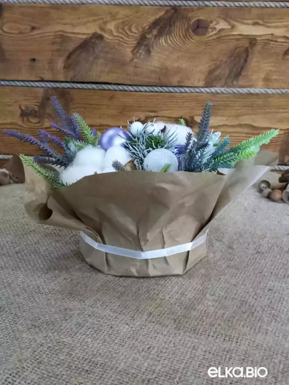 Декоративная композиция с цветками хлопка Зимнее наслаждение А31-В38