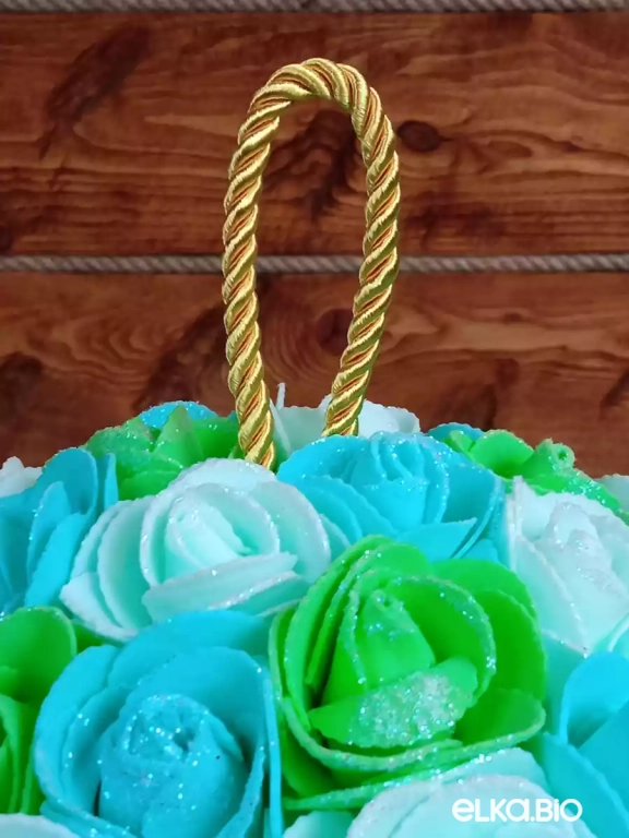 Декоративный шар из цветов Фиеста (средний) М22-В26