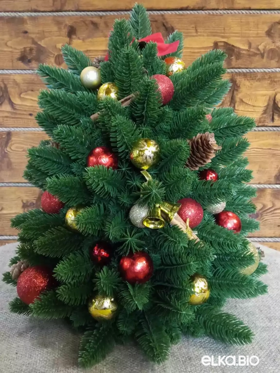 Настольная новогодняя елка из хвои и шаров Вечная классика Т106-В80 Настольная новогодняя елка из хвои и шаров Вечная классика Т106-В80