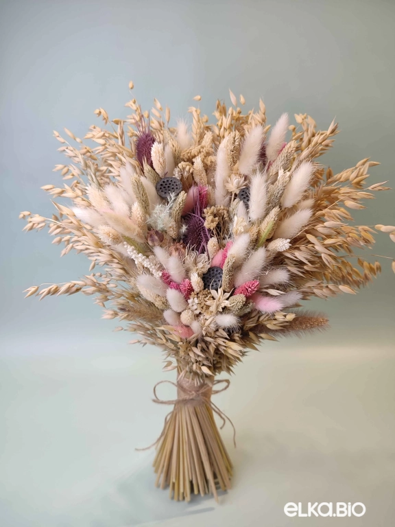 Букет из овса и фаляриса с лотосом А179-B111 Букет из овса и фаляриса с лотосом А179-B111