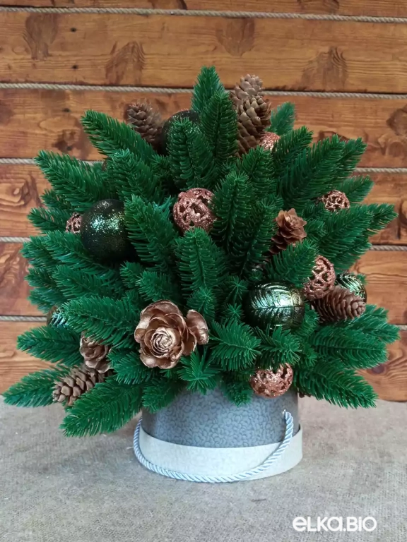Настольная композиция из хвои и шаров Медная Т107-В85