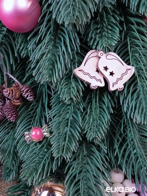 Новогодняя елка из хвои с шарами Искристые чудеса мира А88-В66