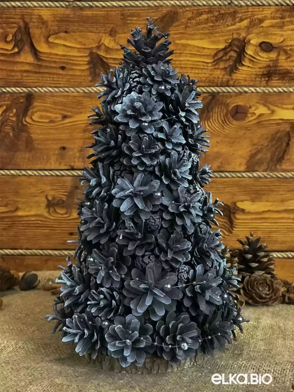 Настольная декоративная елка из шишек Пепельная Т45-В2