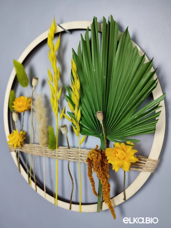 Панно из сухоцветов и листа пальмы Ю63-B102 Панно из сухоцветов и листа пальмы Ю63-B102