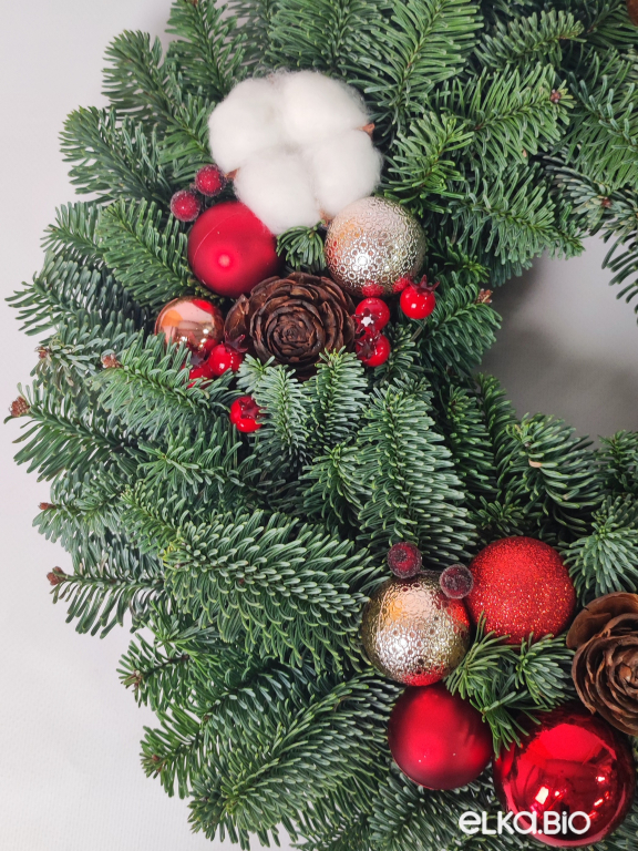 Новогодний венок из Нобилиса Рождественское вдохновение Ю51-В712 Новогодний венок из Нобилиса Рождественское вдохновение Ю51-В712
