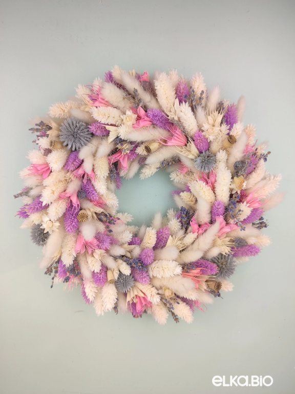 Венок из цветов лагуруса и фаляриса А168-B115