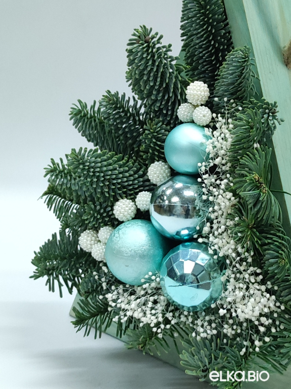 Настольная композиция из Нобилиса Ледяная хвоя К18