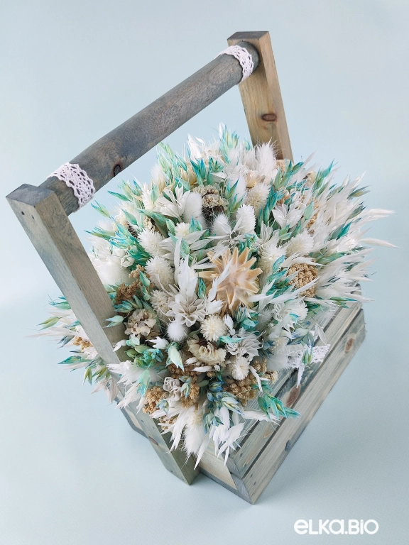 Композиция из овса и сухоцветов в ящике Т168-B104