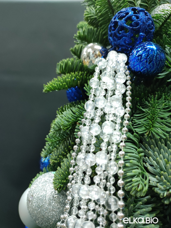 Настольная новогодняя елка из Нобилиса Водопад надежды Ю42-В706