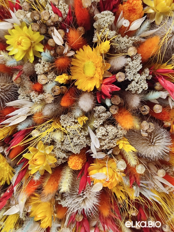 Композиция из сухоцветов в большом ящике Т151-B103