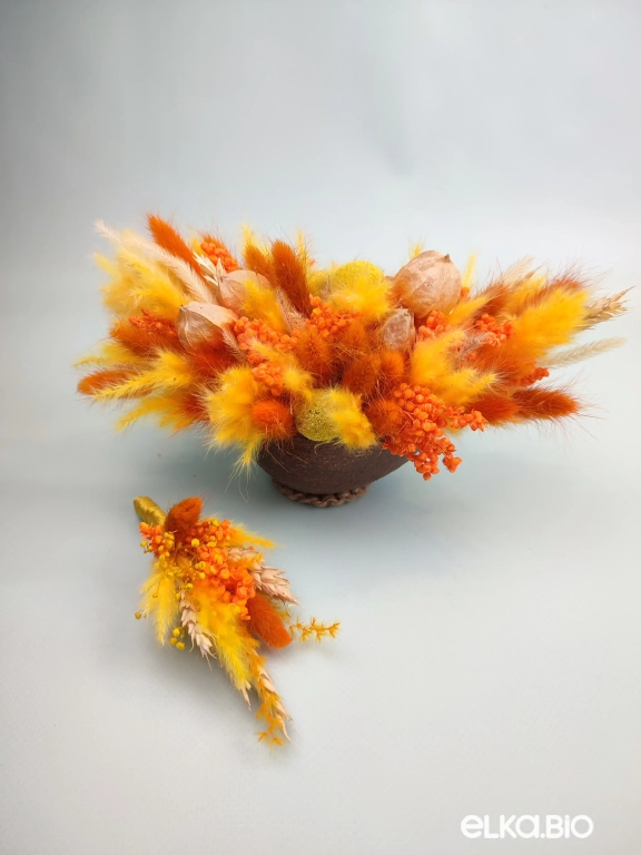 Оранжевая композиция из сухоцветов с физалисом  Б100-B114