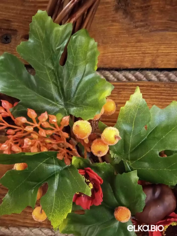 Венок декоративный из лозы Краски осени Ю17-В35