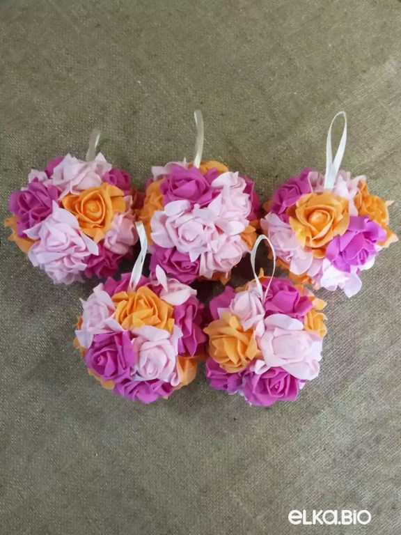 Шар из фоамирановых цветков Нежные осколки А45-В40