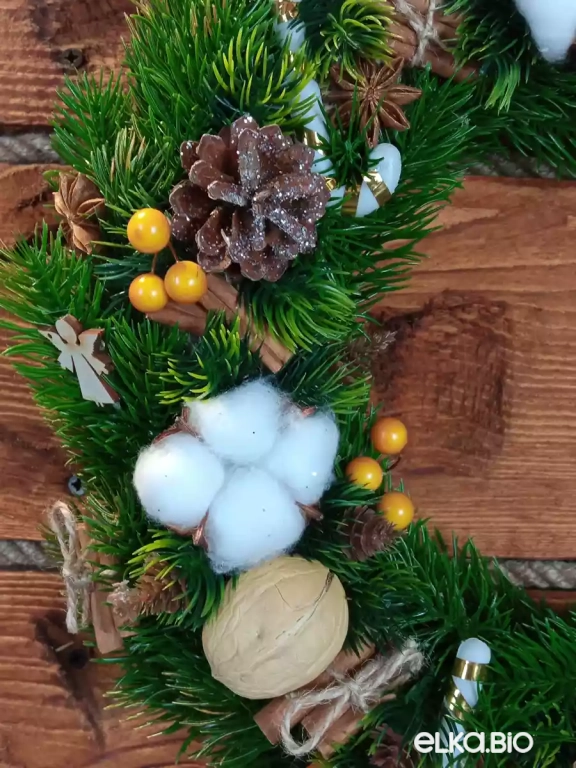 Новогодний венок из хвои Солнечный зайчик П23-В17