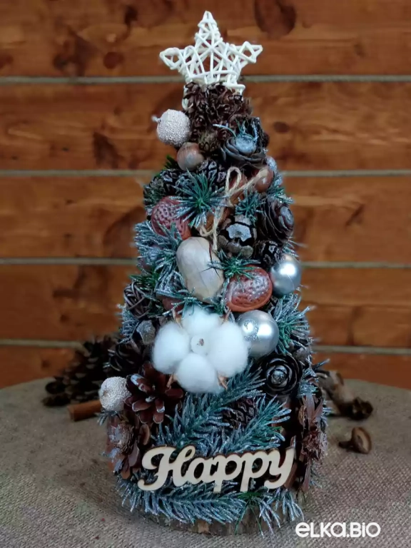 Настольная новогодняя елка из шишек Звездное небо П6-В11 Настольная новогодняя елка из шишек Звездное небо П6-В11
