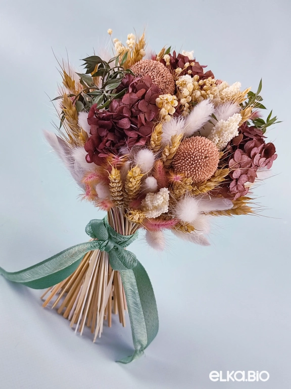 Букет из сухоцветов гортензии, лагуруса и пшеницы Ю79-B106 Букет из сухоцветов гортензии, лагуруса и пшеницы Ю79-B106