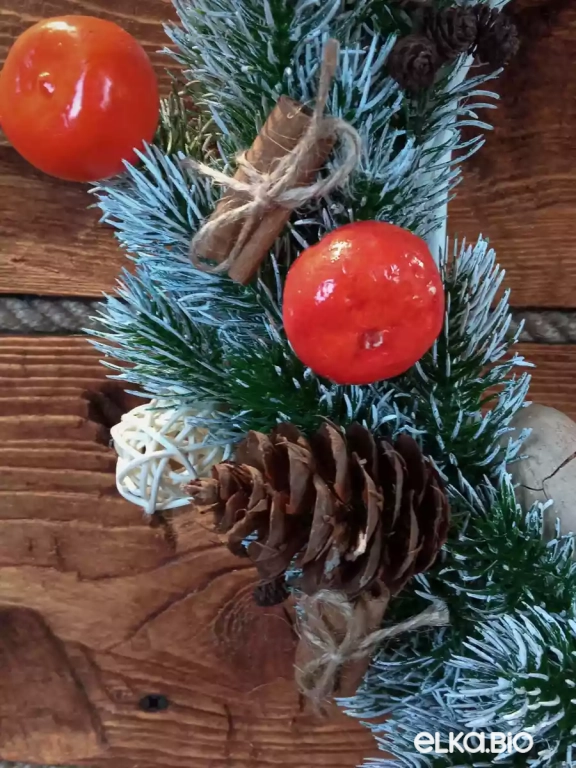 Венок декоративный из лозы Мандариновое чудо П24-В17