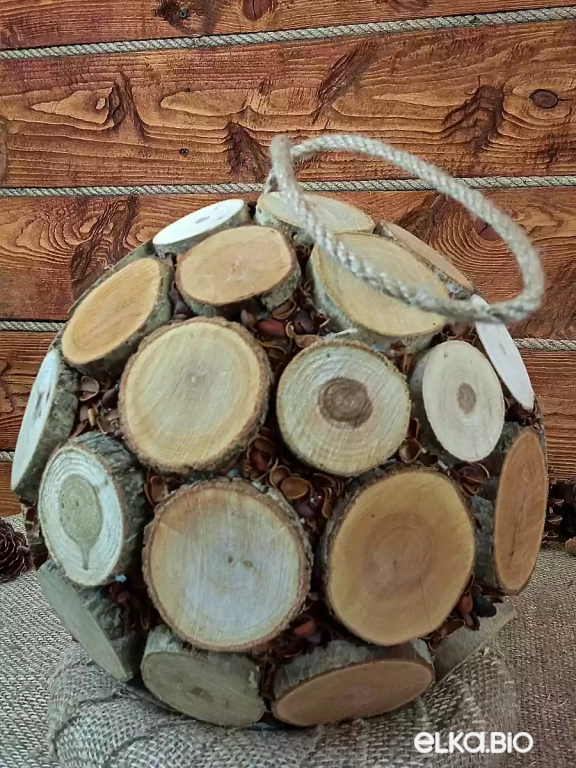 Декоративный шар из спилов и кедровой шелухи Деревянный М15-В19